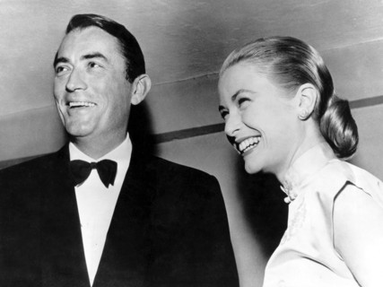 Gregory PECK and Grace KELLY laughing at the Golden Globe Awards, 1955