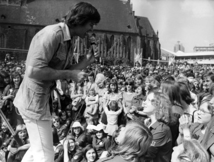 Dean REED, performance at the 'Festival of Youth' 1976