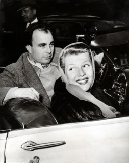Rita HAYWORTH revokes divorce from Ali KHAN