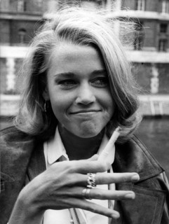 Jane FONDA, portrait with cigarette
