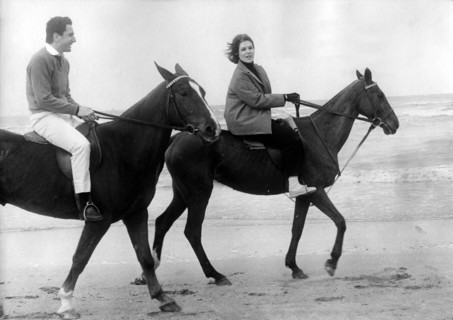 Kim NOVAK riding on the beach in France
