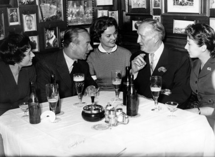 Heinz RÜHMANN and Hans ALBERS with colleagues, 1954