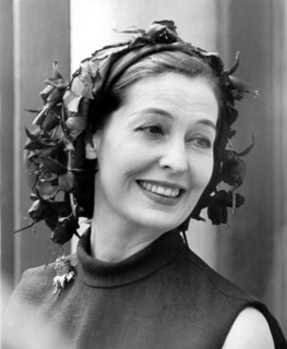 Valerie HOBSON, portrait 1963