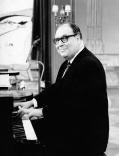 Heinz ERHARDT on the piano