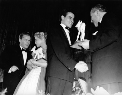 Horst BUCHHOLZ and Maria SCHELL receive Bambi, 1957