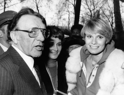 Richard BURTON with wife Susan HUNT, 1977