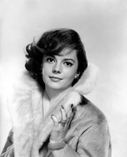 Natalie WOOD, portrait in winter coat, 1964