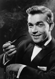 Claus BIEDERSTAEDT with a pipe