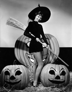 Cyd CHARISSE in Halloween costume, 1949