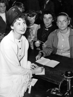 Johanna von KOCZIAN during an autograph session, Berlin 1957