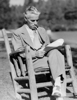 Charlie CHAPLIN reading, Lake Arrowhead 1934
