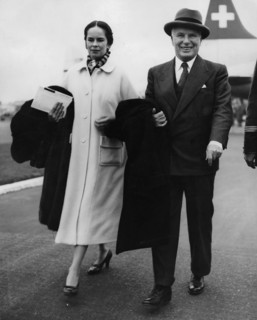 Charlie CHAPLIN and Oona CHAPLIN, London 1953