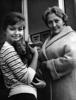 Christine KAUFMANN with her mother at home, late 1950s