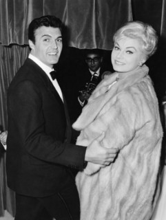Franco SILVA and Anita EKBERG in a nightclub