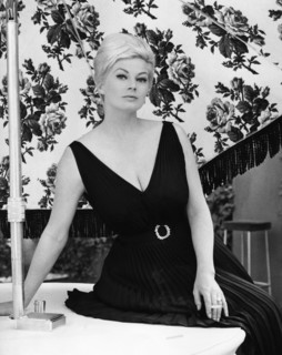 Anita EKBERG in her villa in 1961