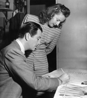 Barbara STANWYCK and Robert TAYLOR