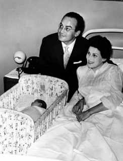 Silvana MANGANO, Dino de LAURENTIIS and newborn daughter Raffaella, 1952