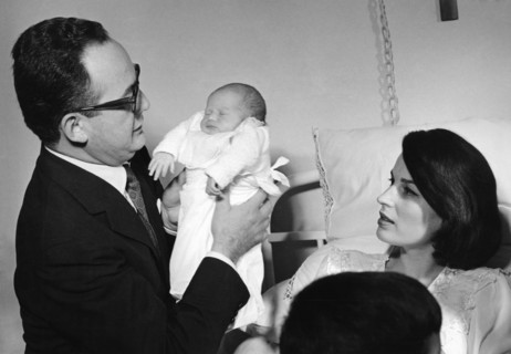 Silvana MANGANO and Dino de LAURENTIIS with newborn daughter Francesca
