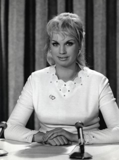 Barbara VALENTIN, portrait in the studio
