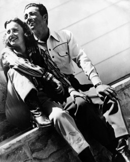 Barbara STANWYCK and Robert TAYLOR, Hollywood