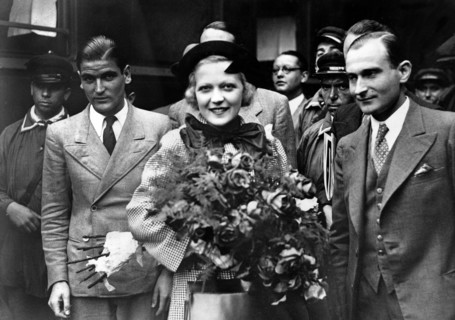 Martha EGGERTH, Paris 1935