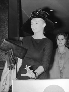 Anita EKBERG in Paris, 1962