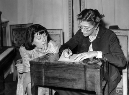 Colette RENARD and Louise de VILMORIN, 1958