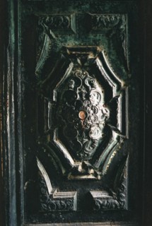 Eglise Sainte-Marie des Jésuites à Venise : détail du portail.