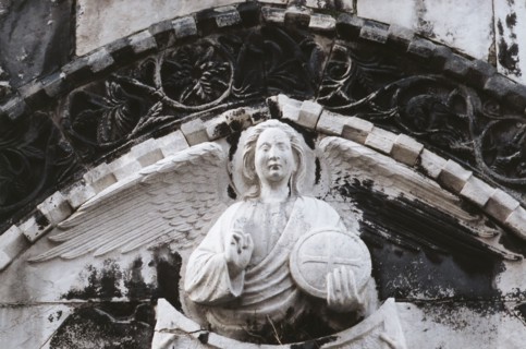 The lamb of God (gate) and the bridge del Forner in Venice.
