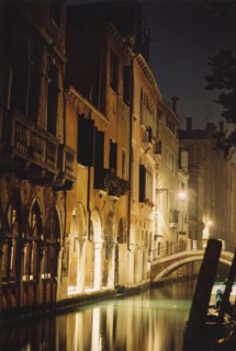 The Belli Bridge and the Sotoportego del Tagiapiera in Venice.