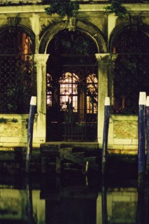 The Rio Ognissanti and the French Consulate in Venice.