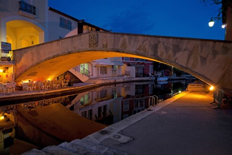 Port Grimaud, night, lagoon city at Gulf of Saint-Tropez, Cote d'Azur, South France, France, Europe
