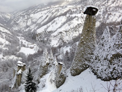 Les Pyramides d'Euseigne earth pyramides hoodoos of Euseigne