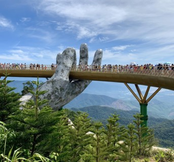 Golden Hand Bridge