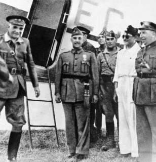 July 1936 General Francisco Franco receives the diplomat Jose Antonio Sangróniz, falangista