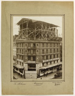Rivoli Street. Facade of the Samaritan woman, rue de Rivoli, 1st arrondissement, Paris Blanc, Germain. Rue de Rivoli. "Façade de la Samaritaine, rue de Rivoli, 1er arrondissement, Paris". Tirage au gé...