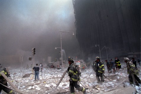 World Trade Center fire/ terrorism September 11, 2001. Liberty and West Streets. (© Richard B. Levine)