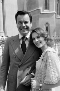 Robert Wagner and Natalie Wood photographed in London, the couple have a libel case taking place in the law courts. 22nd June 1976.