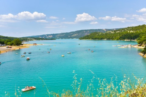 lake of Sainte-Croix, Provence, France, Moustiers-Sainte-Marie, department Alpes-de-Haute-Provence, region Provence-Alpes-Côte d’Azur