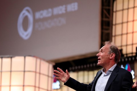 Lisbon, Portugal. 5th Nov, 2018. World Wide Web's Inventor and Web Foundation's Founding Director Tim Berners-Lee speaks during the Web Summit 2018 in Lisbon, Portugal on November 5, 2018. Credit: Ped...