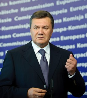 Sept. 13, 2010 - Brussels, BXL, Belgium -  Ukrainian President Viktor Yanukovych  holds a news conference after meeting at the European commission headquarters s in  Brussels, Belgium on 2010-09-13   ...