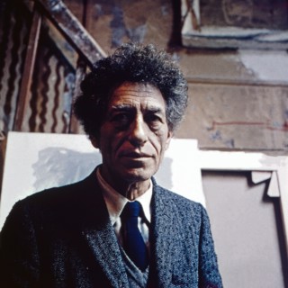 Alberto Giacometti, Schweizer Bildhauer, Maler und Grafiker, in seinem Atelier in Paris, Frankreich 1962. Swiss sculptor, painter and graphic artist Alberto Giacometti at his studio in Paris, France 1...