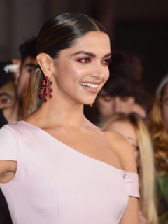 Los Angeles, USA. 19th Jan, 2017. Deepika Padukone 042 arriving at the xXx Return Of Xander cage premiere at the TCL Chinese Theatre in Los Angeles. January 19, 2017. Credit: Gamma-USA/Alamy Live News