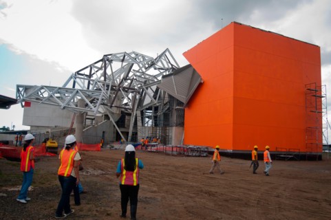 BIOMUSEO CONSTRUCTION (Edificio Puente de Vida).The Bridge "Puente de Vida" which is being designed by a leading architectural firms in the world - Frank O. Gehry & Associates - will be a new icon for...