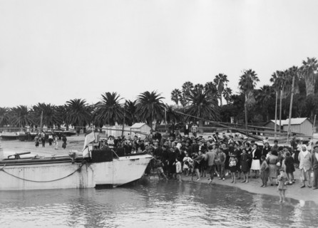 The Royal Navy during the Second World War- Operation Torch, North Africa, November 1942 Some of the inhabitants of Arzeu, meet the US soldiers on the beach.