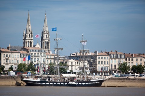 OLD CITY OF BORDEAUX GIRONDE AQUITAINE  FRANCE UNESCO 
WORLD HERITAGE SITE FACADE PATRIMOINE MONDIAL CENTRE VILLE