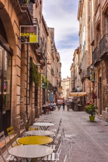 A typical backstreet scene in Bordeaux, France.