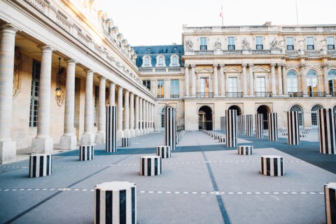 Sunset in cour d honneur palais royal, Paris