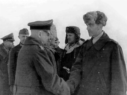 Field Marshal Paulus meets with Colonel General Heitz and other German officers, captured in Stalingrad. Photographed here are Generalleutnant Alexander Edler von Daniels (far left), Generalleutnant H...