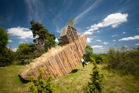 The Land Art work called "Bascule", carried out by Marion ORFILA, the French visual artist.